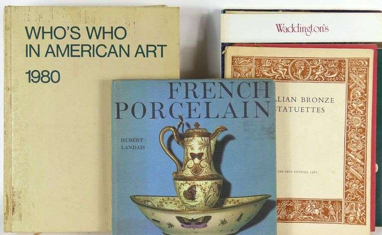 ART BOOKS & CATALOGUES