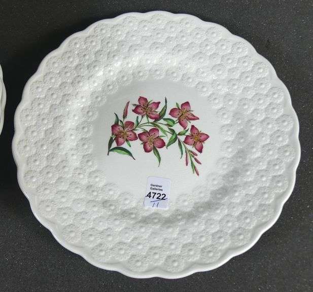 CANADIAN CENTENNIAL SPODE PLATES