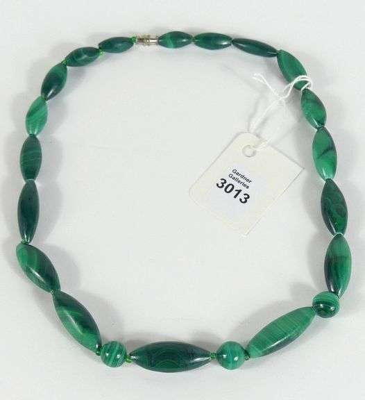VINTAGE MALACHITE BEAD NECKLACE