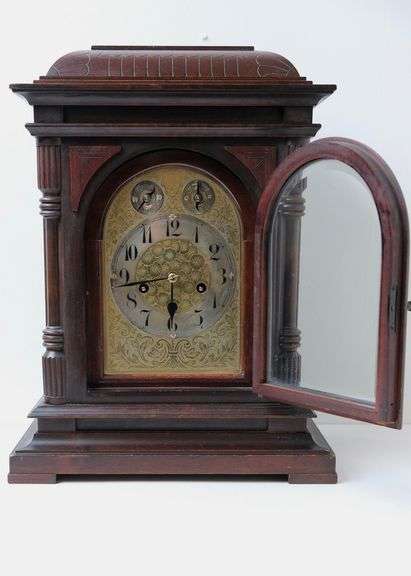 BRACKET CLOCK