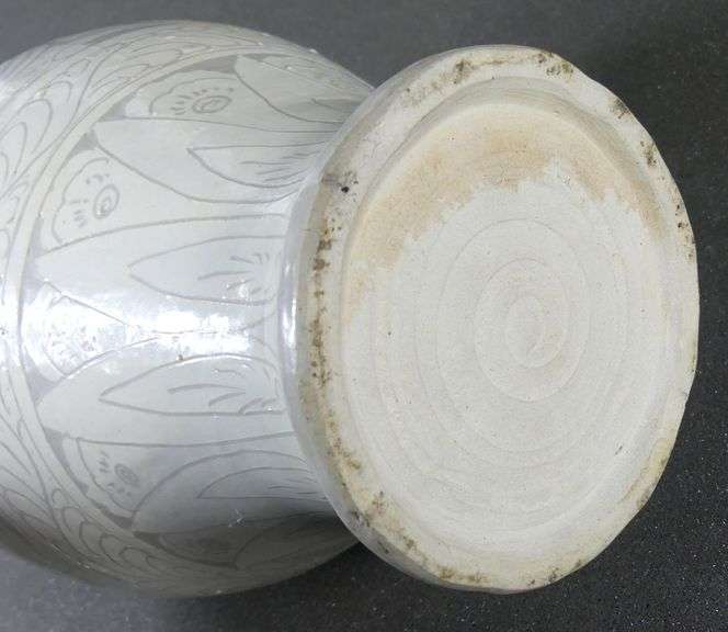 POTTERY VASE