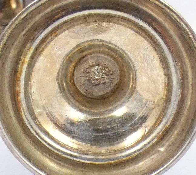 SET SILVER & GLASS LIQUEURS