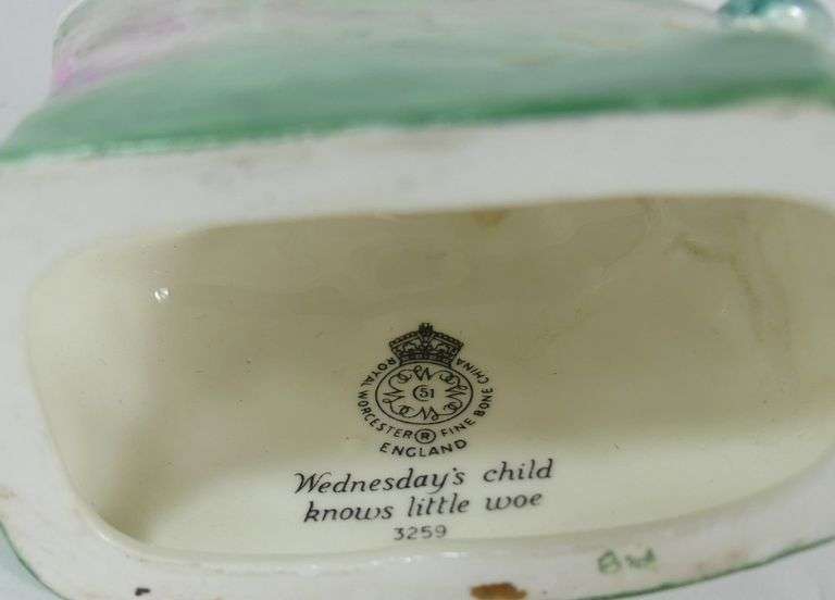 ROYAL DOULTON & WORCESTER FIGURINES