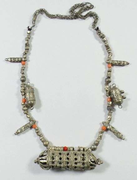 5 MIDDLE EASTERN NECKLACES