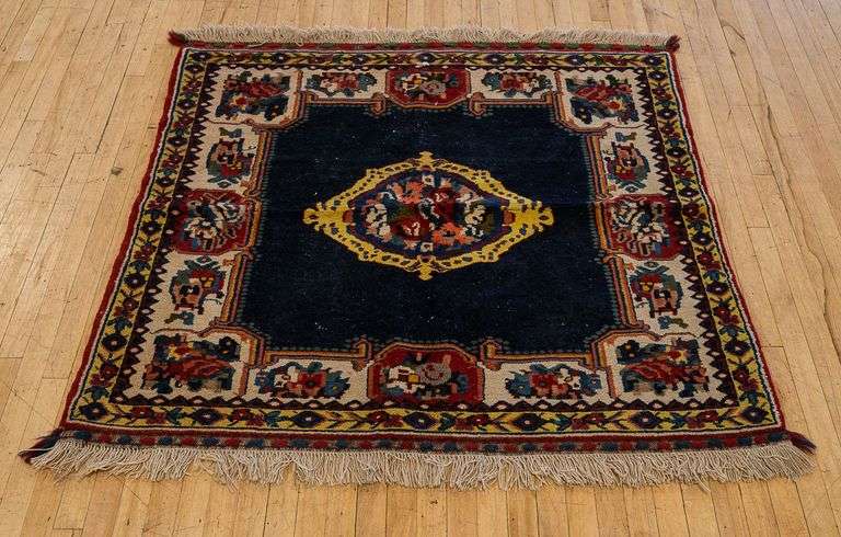 BAHKTIAR RUG