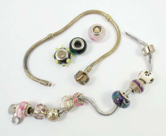 NECKLACE, BRACELETS & CHARMS