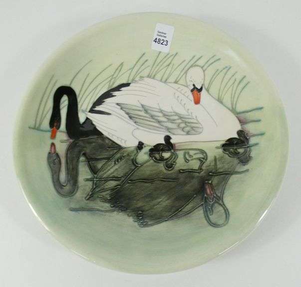 LIMITED EDITION MOORCROFT PLATE