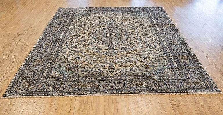 WHITE KASHAN CARPET