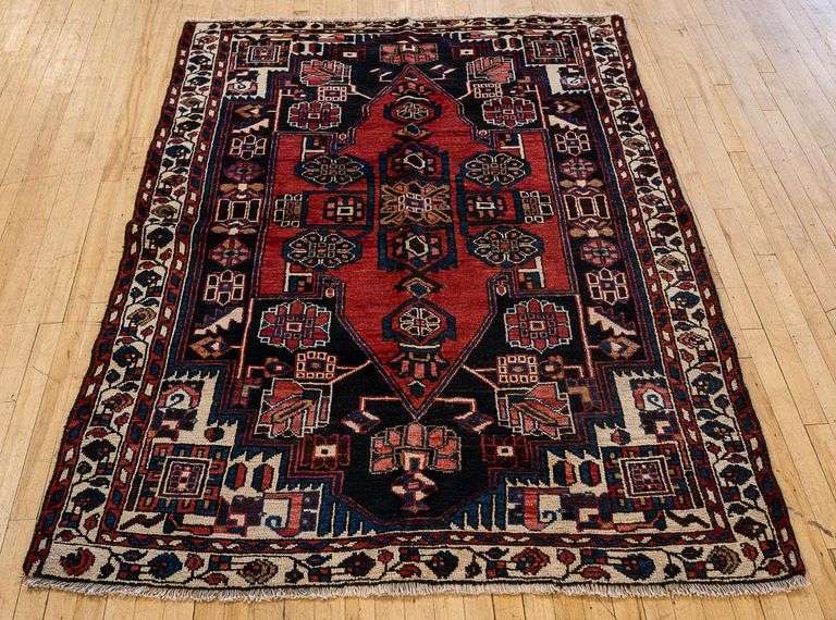 BAHKTIAR RUG
