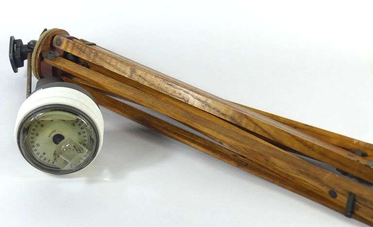 COMPASS & TRIPOD