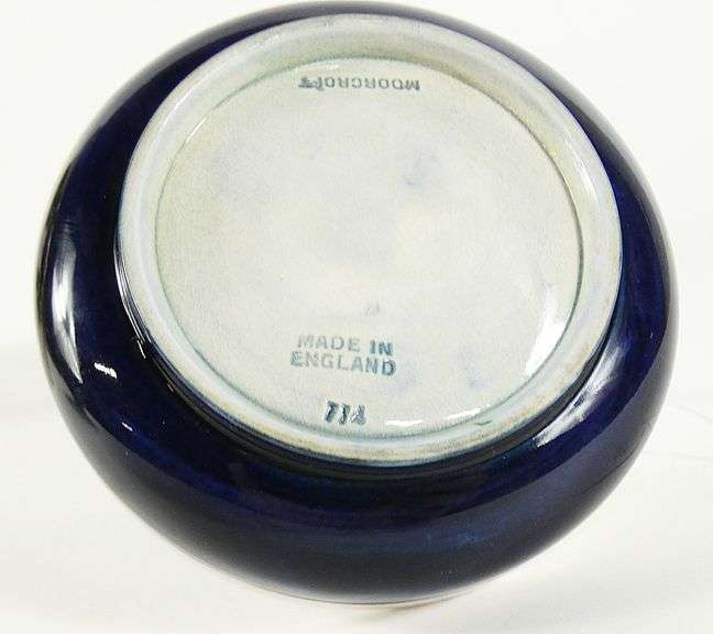 RARE MOORCROFT BON BON DISH