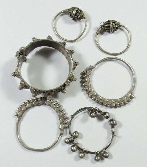 COLLECTION TRIBAL JEWELLERY