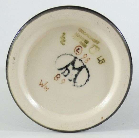 MOORCROFT "AOTEAROA" VASE