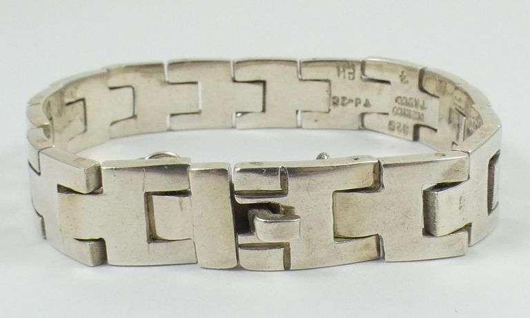 STERLING SILVER BRACELET