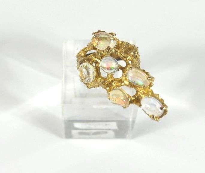 14K GOLD LADIES' CLUSTER RING