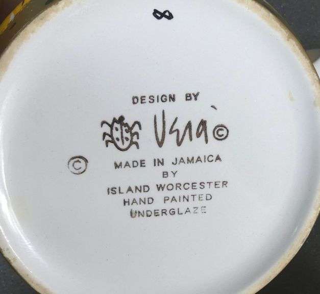 VERA NEUMANN SUNFLOWER PATTERN TEA SET