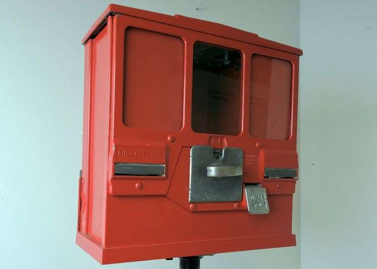 1960'S GUM AND CARD MACHINE