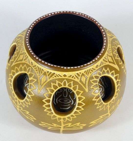 RARE TALKING EARTH POTTERY POT BY STEVE SMITH