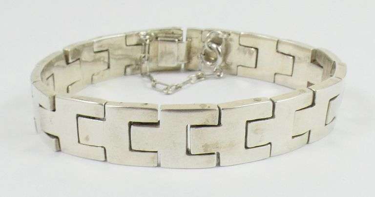 STERLING SILVER BRACELET