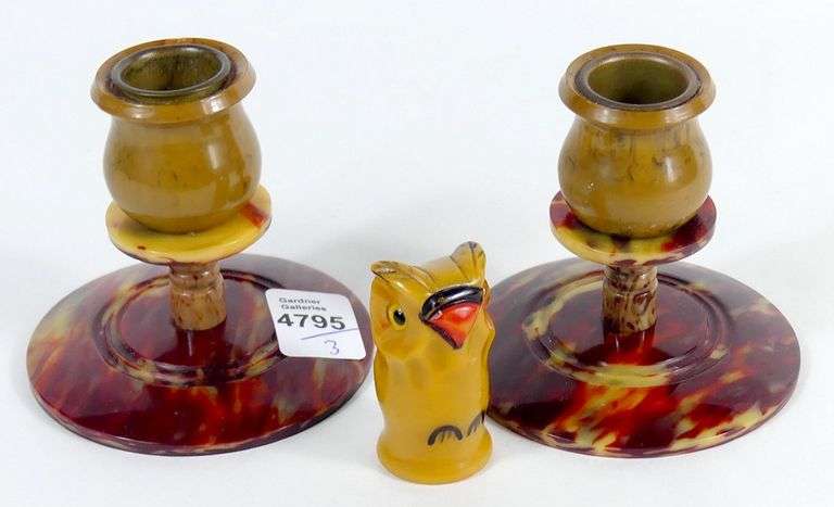 ART DECO BAKELITE CANDLEHOLDERS & CURIO