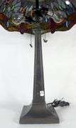 TIFFANY STYLE TABLE LAMP
