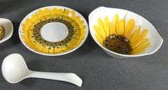 VERA NEUMANN SUNFLOWER PATTERN ACCESSORIES