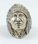 HANDCRAFTED SILVER RING