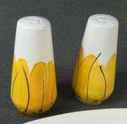 VERA NEUMANN SUNFLOWER PATTERN ACCESSORIES