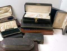 ANTIQUE BOXES