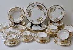 ROYAL ALBERT GOLDEN GLORY
