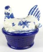 IMPRESSIVE HEN ON NEST TUREEN