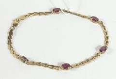 10KT GOLD INTERLINKED BRACELET