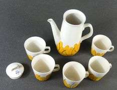 VERA NEUMANN SUNFLOWER PATTERN COFFEE SET