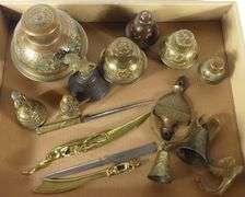 BRASS COLLECTION INCLUDING ANTIQUE BELLS