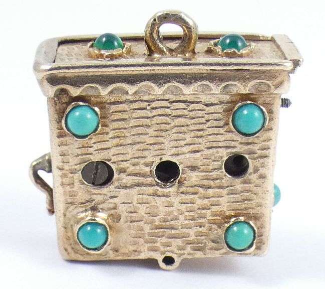 UNIQUE ANTIQUE GOLD FOB