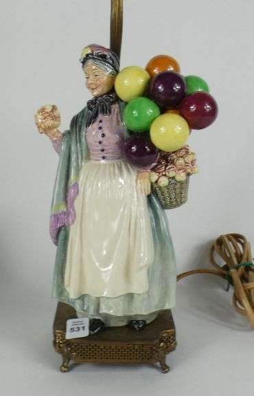 ROYAL DOULTON TABLE LAMP