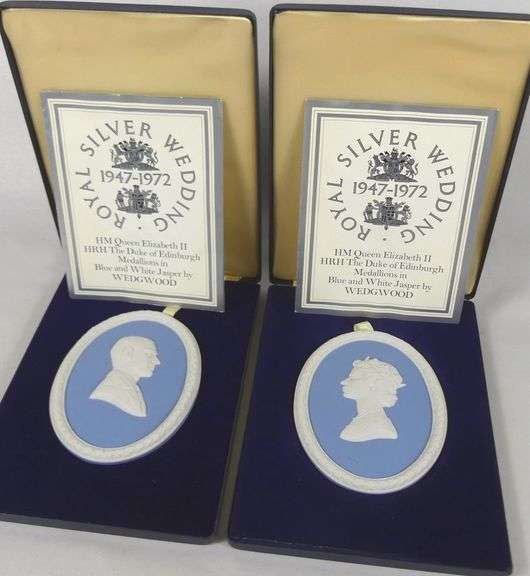 WEDGWOOD ROYALTY PLAQUES