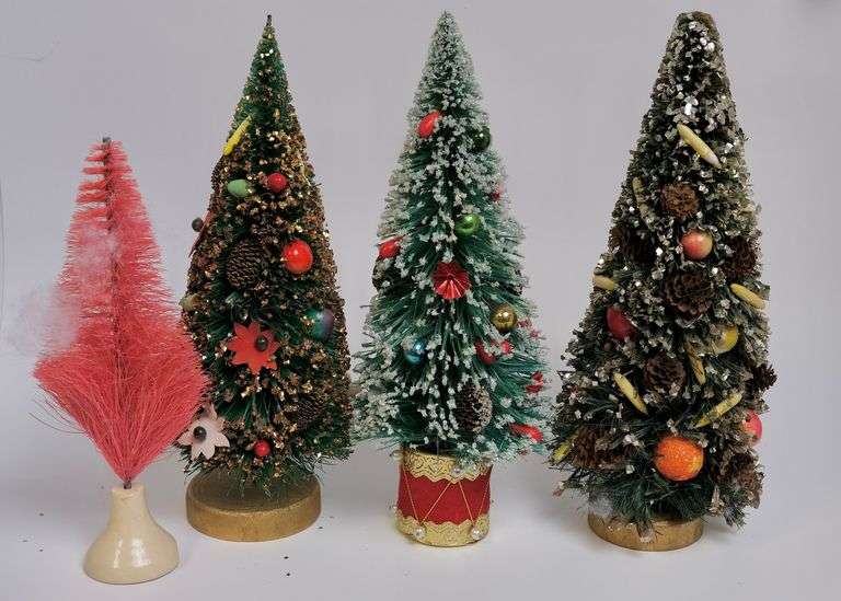 VINTAGE BOTTLE BRUSH TREES