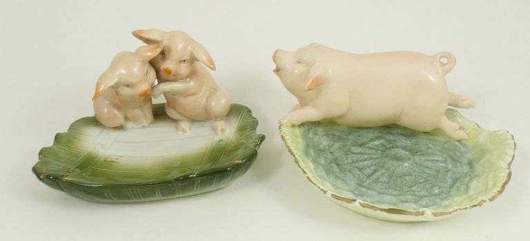 4 PIG FAIRING DISHES