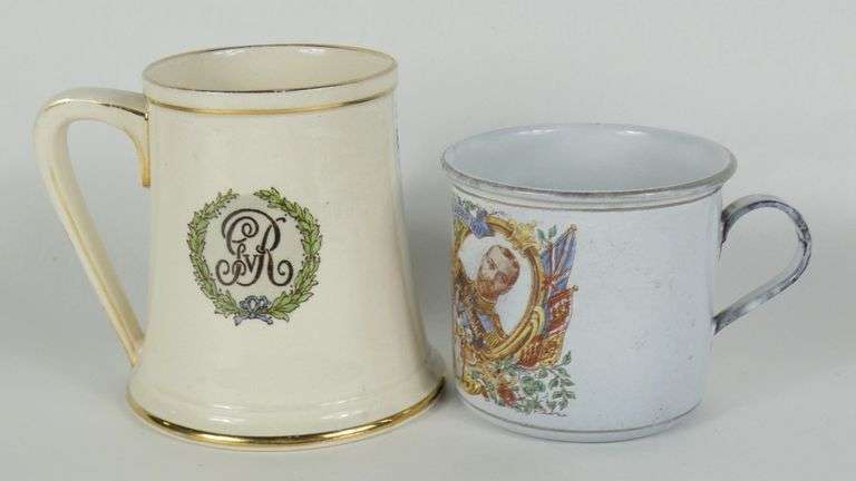 2 ENGLISH ROYALTY MUGS