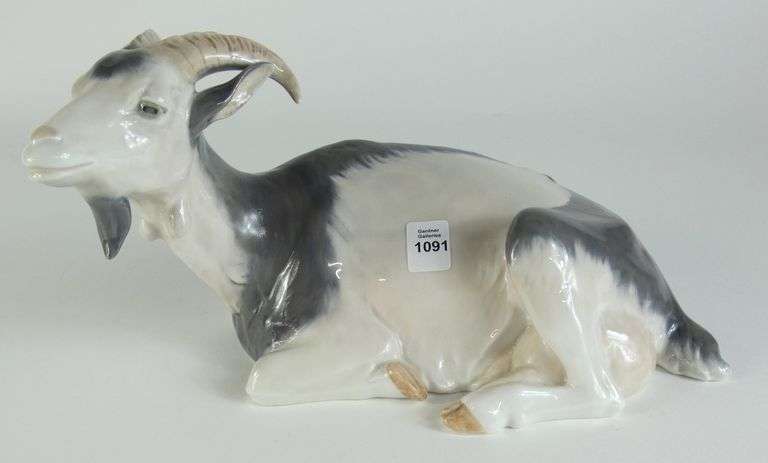 ROYAL COPENHAGEN FIGURINE