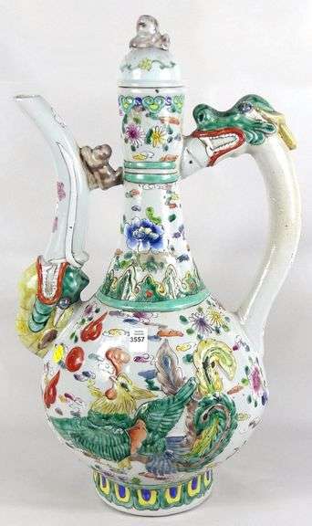 LARGE CHINESE PORCELAIN EWER