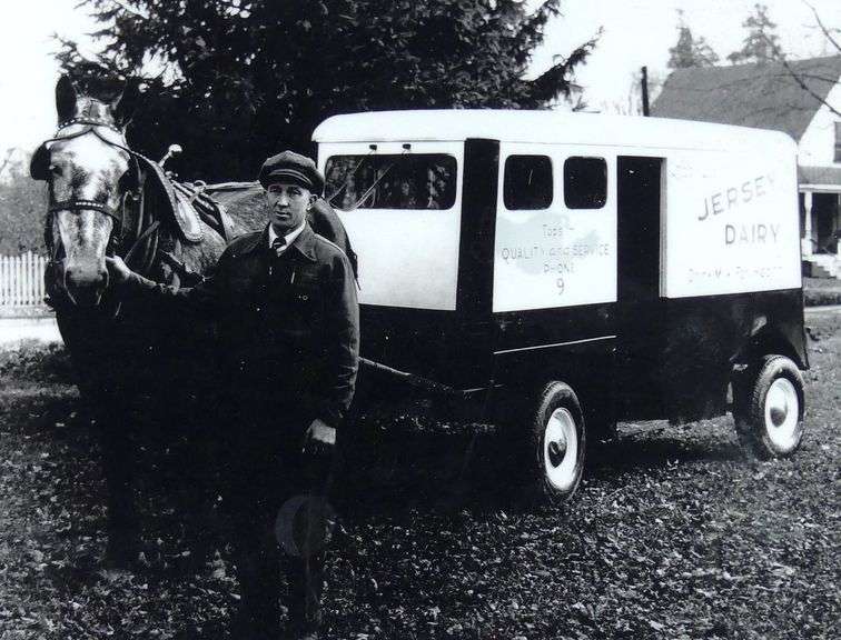 TWO ANTIQUE PHOTOGRAPHS