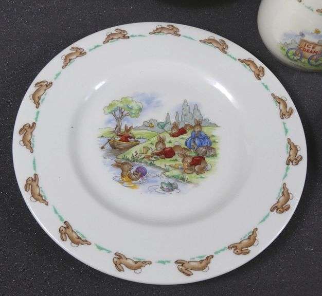 BUNNYKINS CHINA & TWO COMMEMORATIVE DISHES