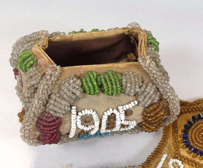 TWO PIECES ANTIQUE IROQUOIS BEADWORK