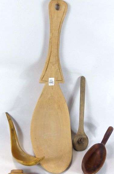 CARVED WOODEN UTENSILS