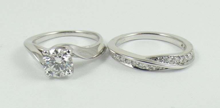 PLATINUM & DIAMOND TWO-RING SET