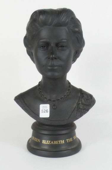 DOULTON ELIZABETH II BUST