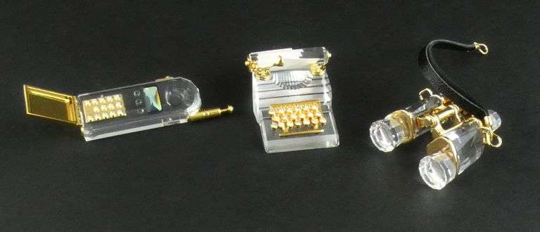 6 SWAROVSKI CLASSICS MINIATURES