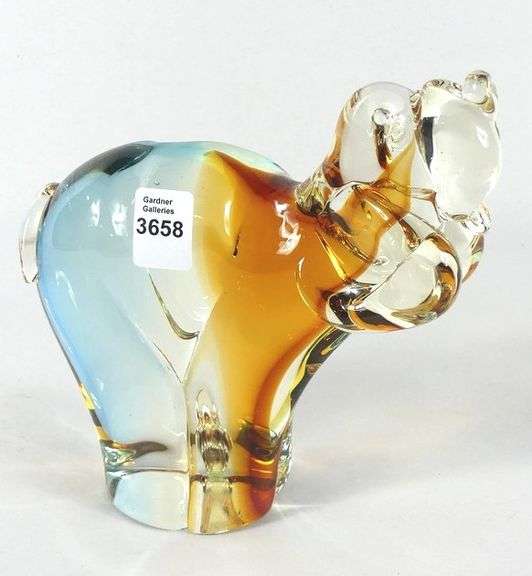 ART GLASS PAPERWEIGHT